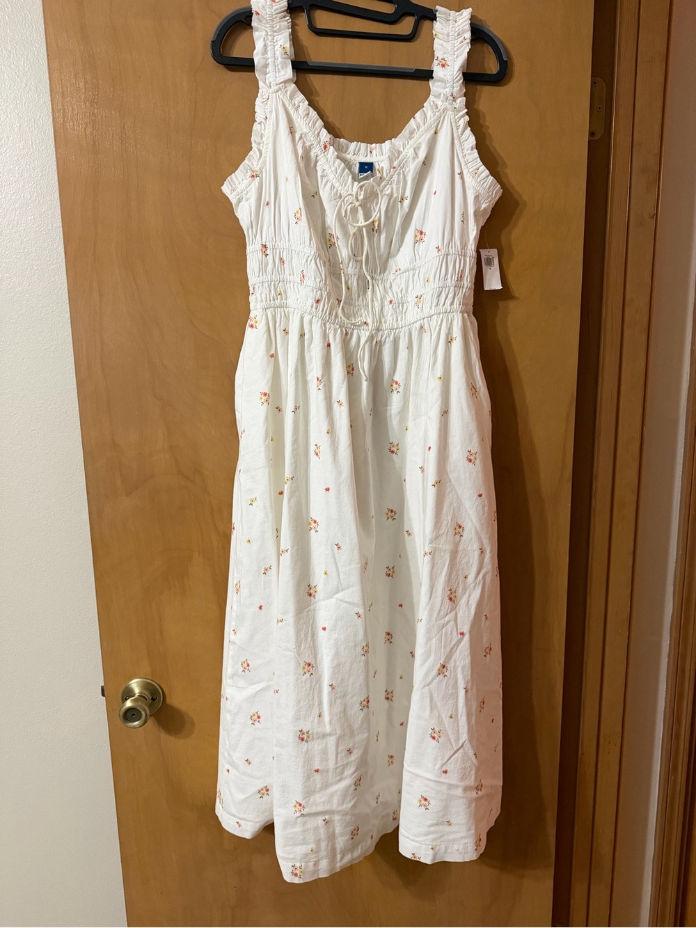 NWT Old Navy White Floral Midi Dress with Ruffle Straps Size M